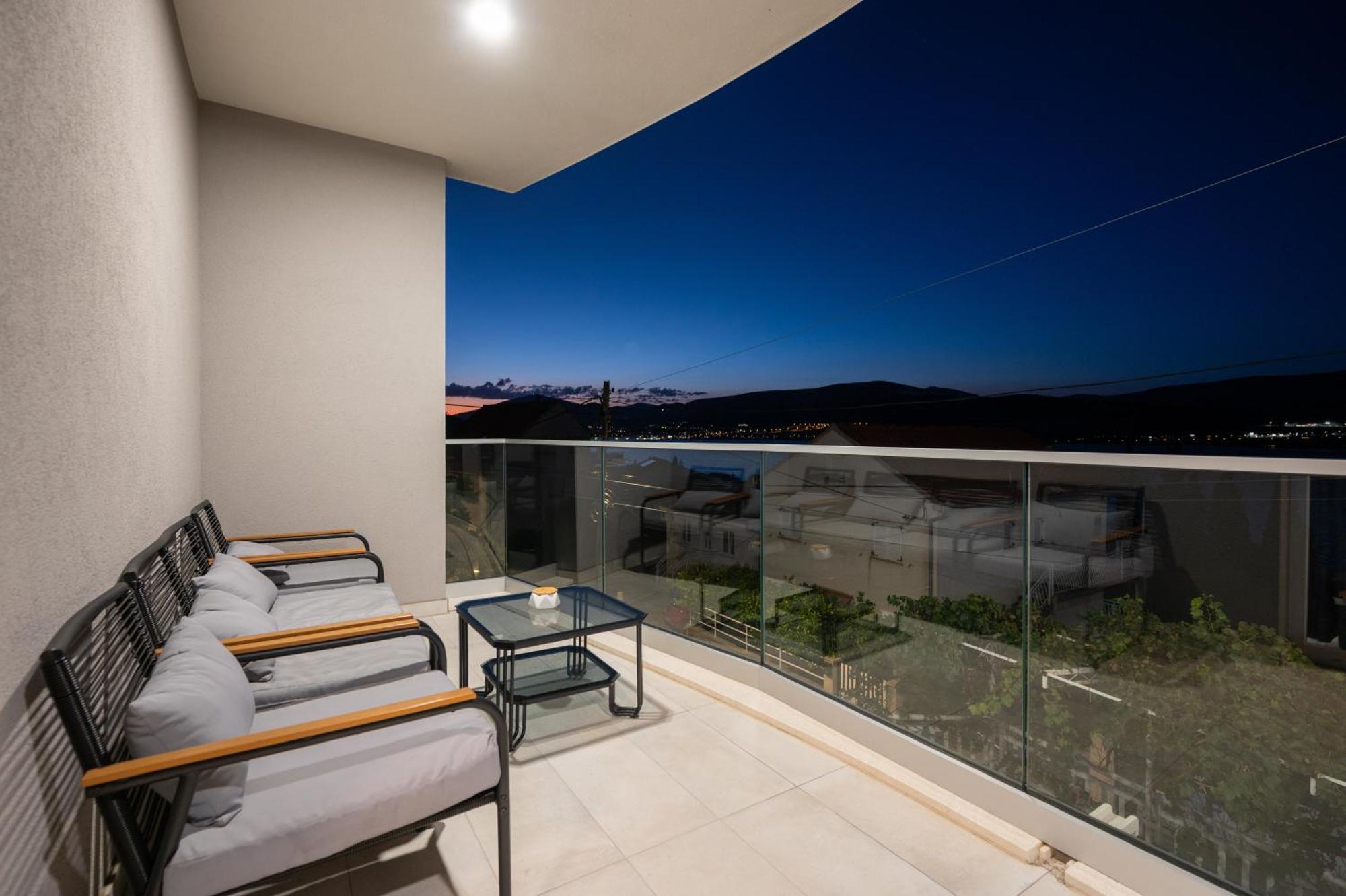 Apartments Filipo โตรกีร์ ภายนอก รูปภาพ
