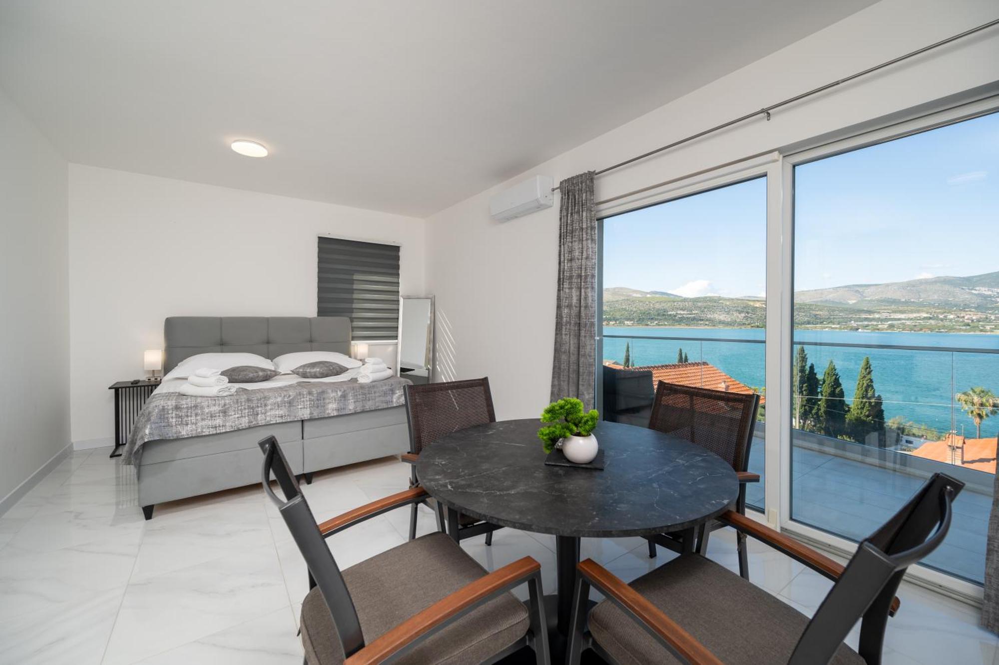 Apartments Filipo โตรกีร์ ภายนอก รูปภาพ